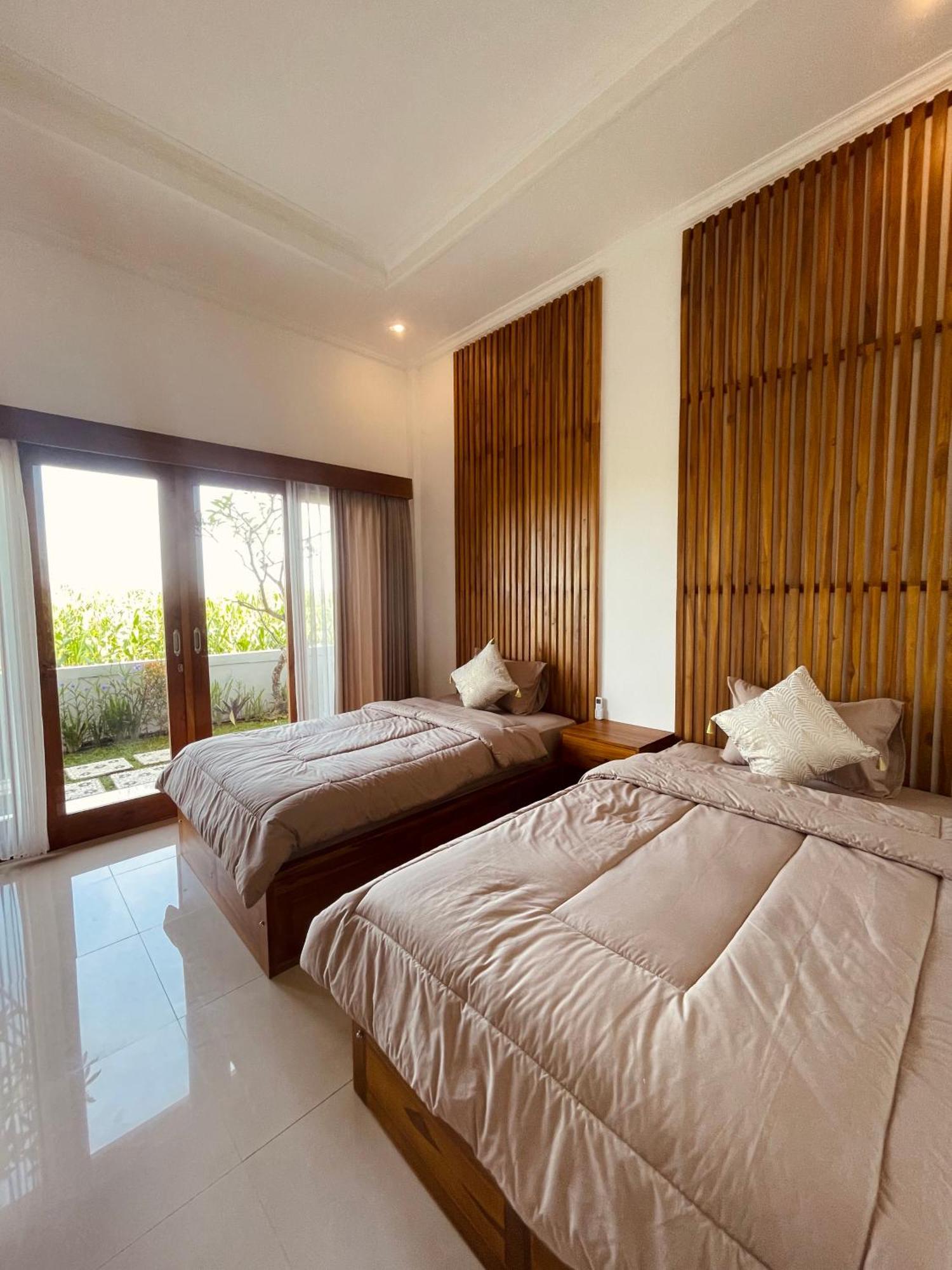 Surfers Villa Medewi Jembrana Exterior foto